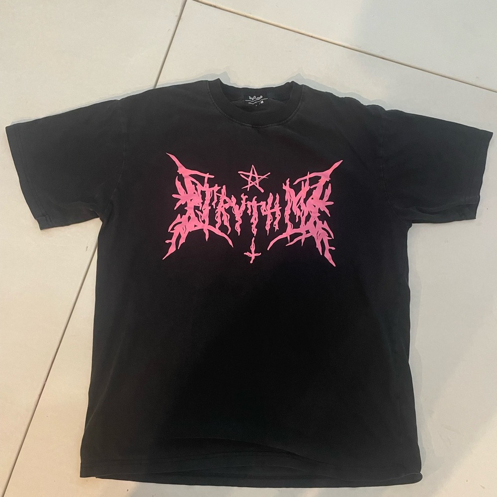 Black baggy T-Shirt with Pink Graphic print